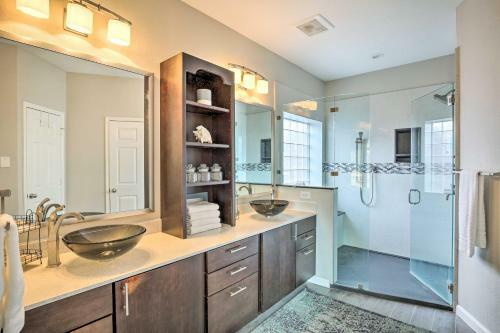 Beautiful Brick Home With Game Room, Pool And Spa