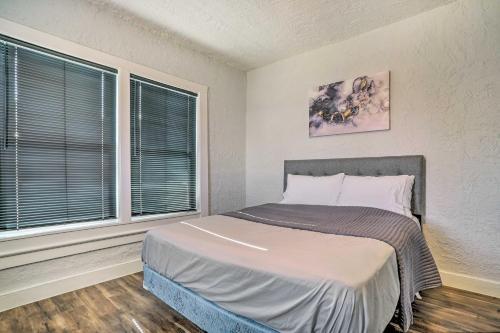 Charming And Quaint El Paso House With Backyard!