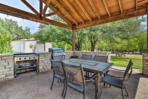 Luxe Granbury Abode With Pool About 4 Mi To Lake!
