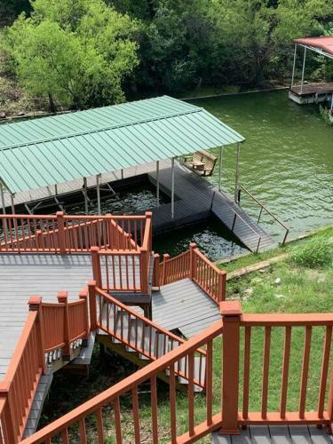 Spacious Lake House With Private Dock Sleeps 14