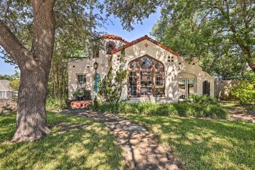 Vibrant Fort Worth Home Close To Tcu Campus!
