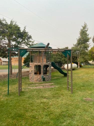 Mama Bear Cabin At Bear Family Haven
