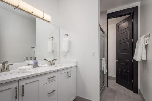 246 E 200 South Unit 1