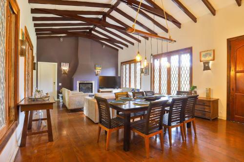Hostal Happy House Vila Inglesa