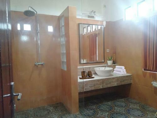 Hotel Villa De Owis