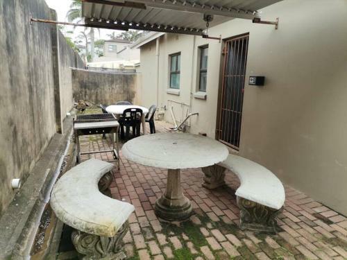 Apartamento Walking Distance To Uvongo Beach. Close To Malls