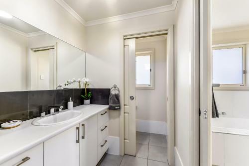 City Fringe Apartment B, Mount Gambier