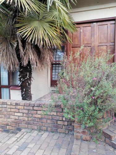 Hostal Dumelang Executive Lodge - Midrand, Free Wifi And Parking