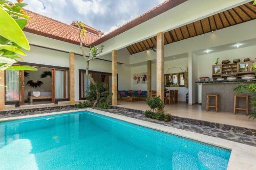 Villa June