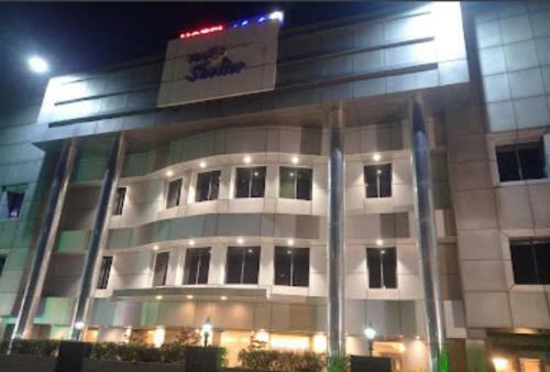 Shelter Hotel