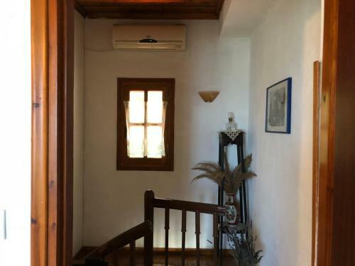 Eva's House Mouresi