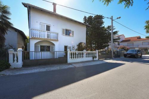 Apartments Bibinje By The Beach