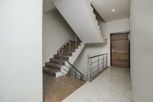Hotel Oyo 22235 Mint Residency