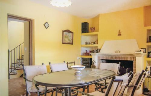 Five-bedroom Holiday Home In Cortegana