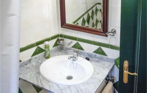 Five-bedroom Holiday Home In Cortegana