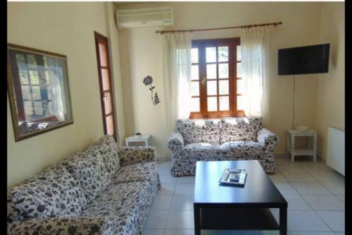Vicky's Garden Villa