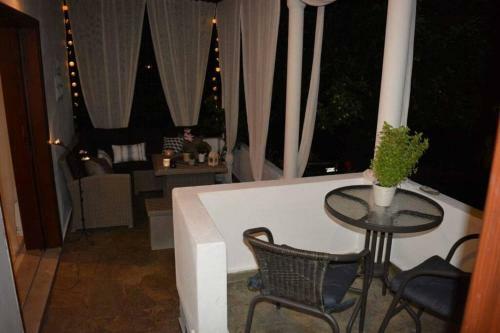 Vicky's Garden Villa