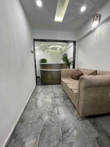 Hotel White Castle