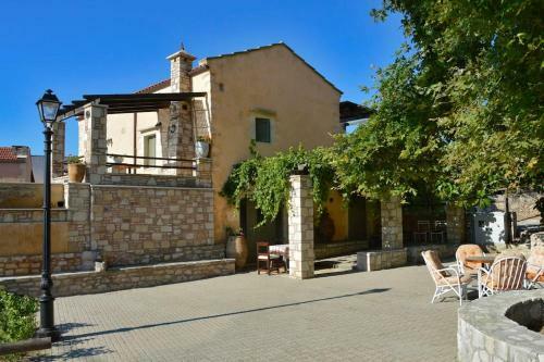 Traditional Villa In Vamos