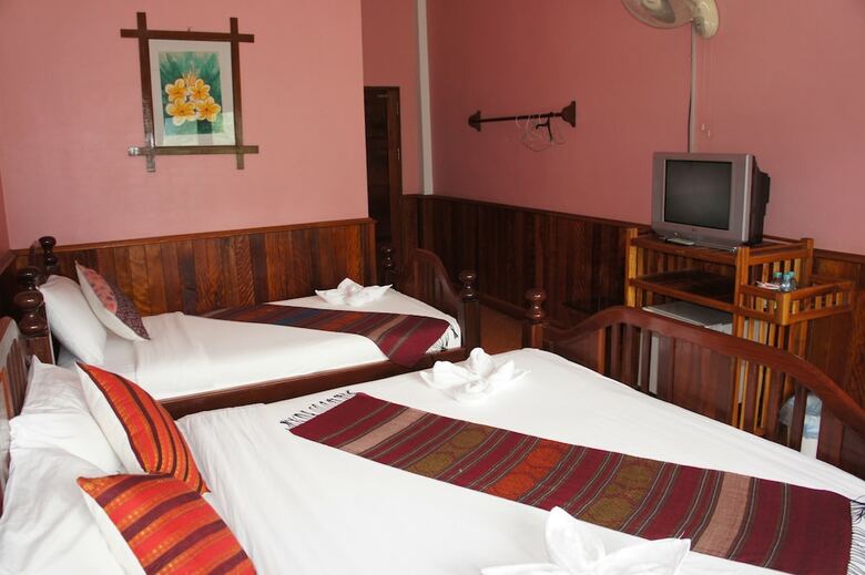 Hostal Domon Guesthouse
