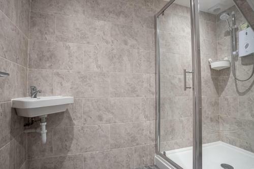 Apartamento Cosy, Central Flat For Up To 4 With Park View