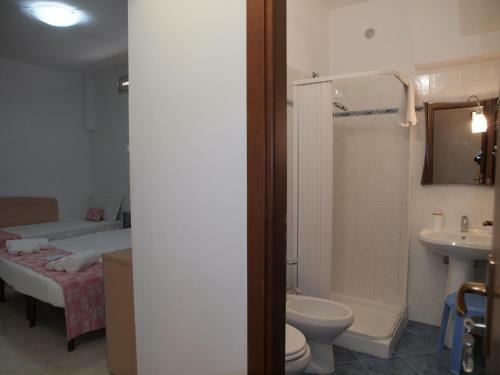 Hostal Locanda Basement Rooms