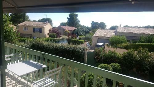 Hostal Logement Dans Une Pin�de � Lambesc