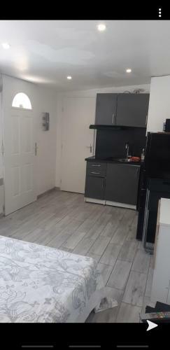 Hostal La Nuit �toil�e