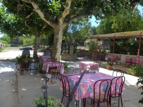 Hostal Auberge Des Garrigues