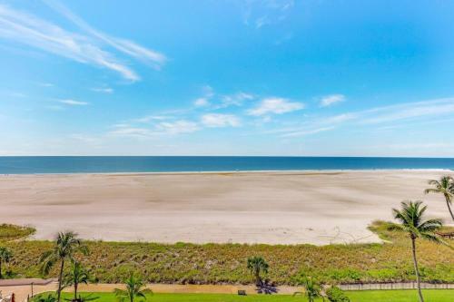 Tradewinds 817