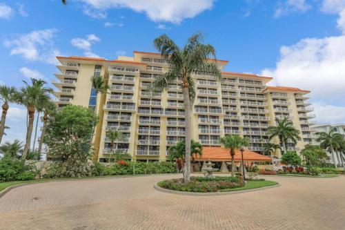 Tradewinds 817