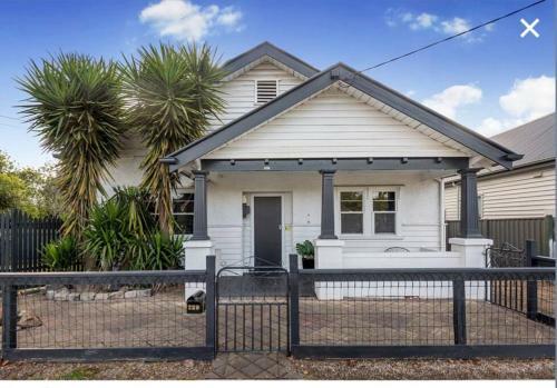 Apartamento Cottage On Mccrae When Location Matters
