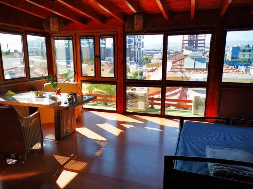Lovely Seafront Suites On 1st Line With Sea&mountain View In Green Peaceful Galatexcomplex