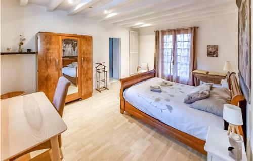 Amazing Home In Arsac With 5 Bedrooms