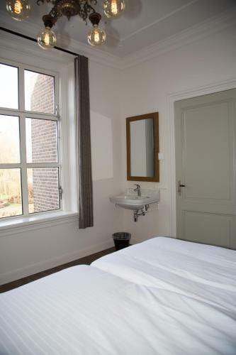 B&B Groepsaccommodatie De Pastorie Lage Mierde