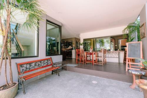 Hotel 64house