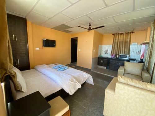 Redeem Cafe & Homestay