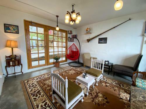 Redeem Cafe & Homestay
