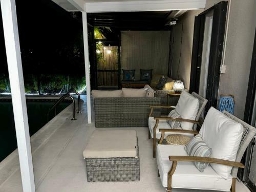 Family -friendly Luxurious Heated Pool With Water View