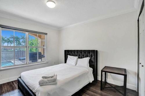 Serene Spacious 5 Bedroom Miami Home