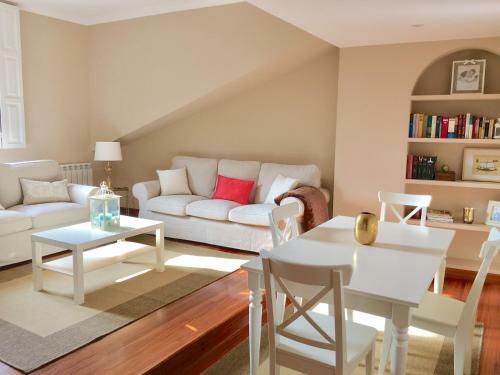 Apartamento Duplex Soleado, Calle Corrida, Casco Antiguo