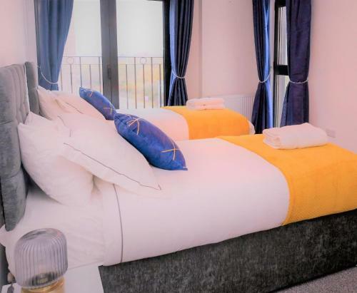 Heathrow Heights Serviced Apartments- Free Parking