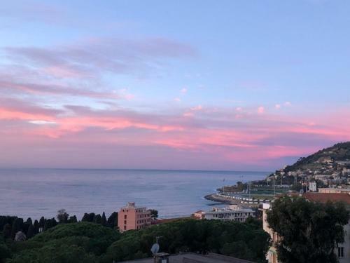 Sanremo Seaview Lux Apartment