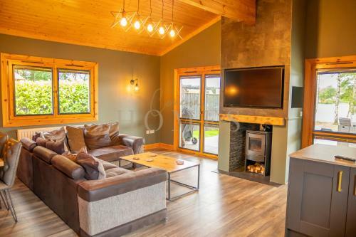 Corneroak Lodge Merlin Point