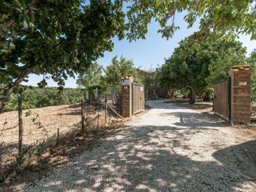 Pleasing Holiday Home In Elmo-sorano With A Whirpool
