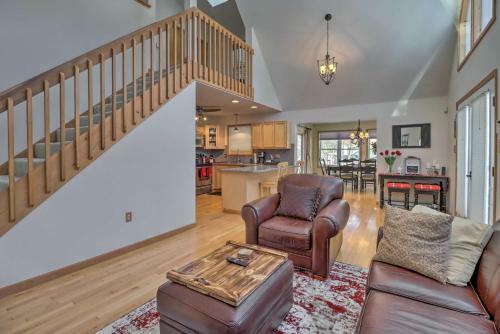 Albrightsville Home With Huge Deck, Pool Access