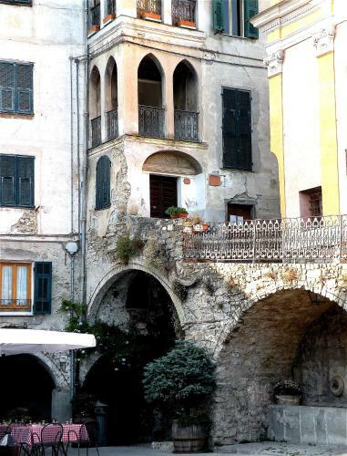 Hostal Muntaecara Albergo Diffuso