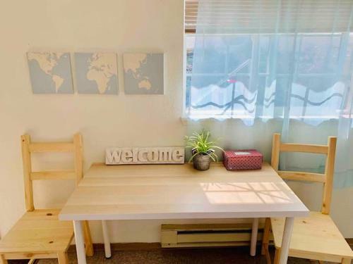 Cozy, Convenient, Centrally Located Apartment