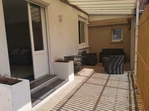 Appartement 2 Pi�ces Avec Terrasse Proche Mer Et Commerces