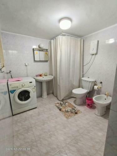Apartamento Isaac's Residence A 3-bedroom Townhouse